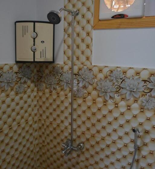 اتاق استاندارد با چشم‌انداز کوهستان, Eagle Nest Cottage, Kala Bagh