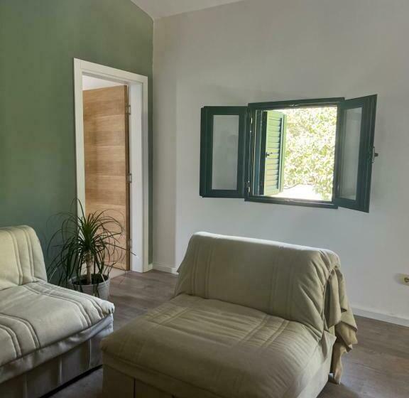 آپارتمان 1 خوابه با بالکن, Lavanda