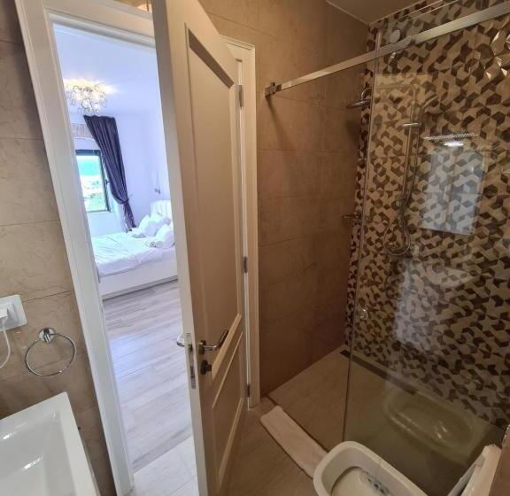 اتاق استاندارد با چشمانداز کوهستان, Opera Apartments