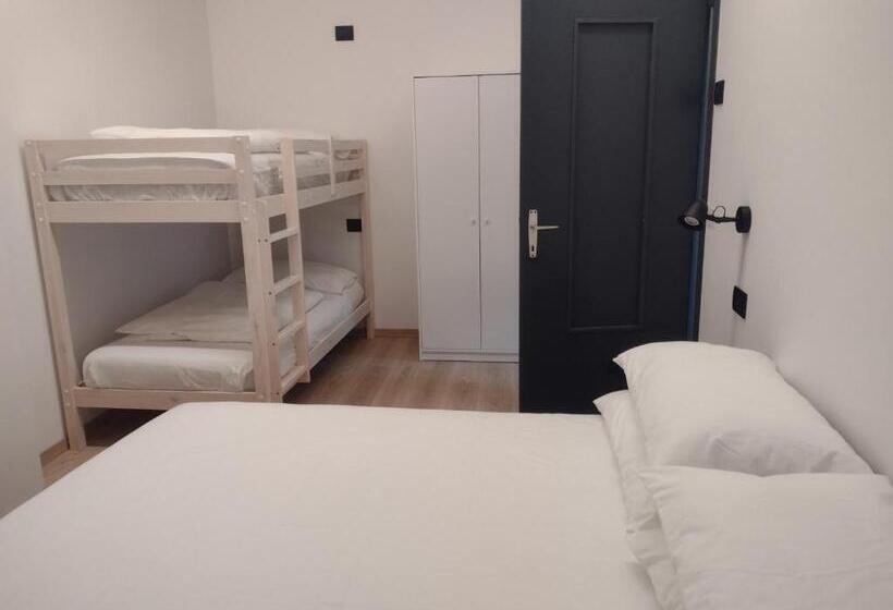 غرفة عائلية, Appartamento Vaia