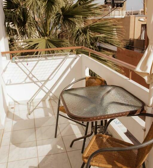 스탠다드 스튜디오, Anna Katerina Apartments