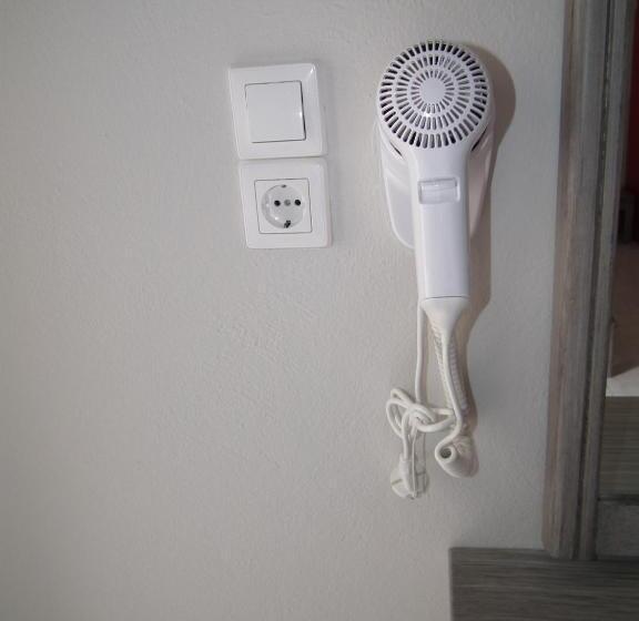 스탠다드 스튜디오, Anna Katerina Apartments