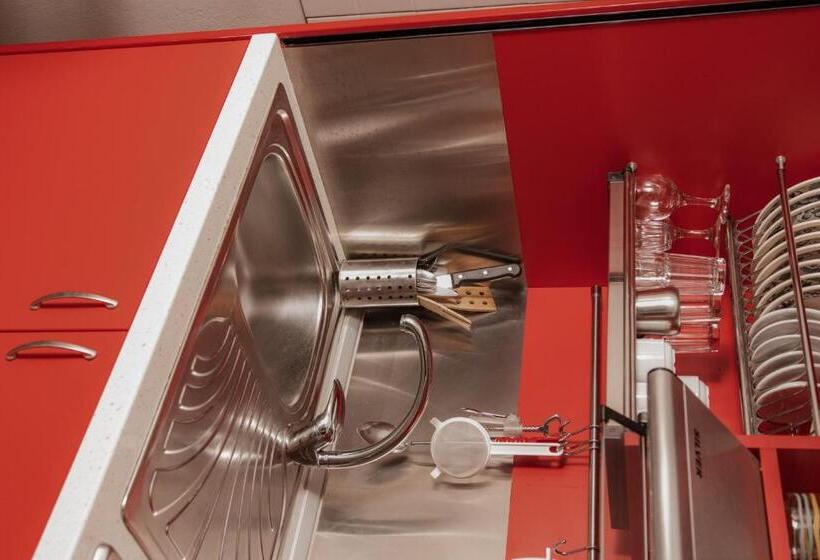 컴포트 스튜디오, Anna Katerina Apartments