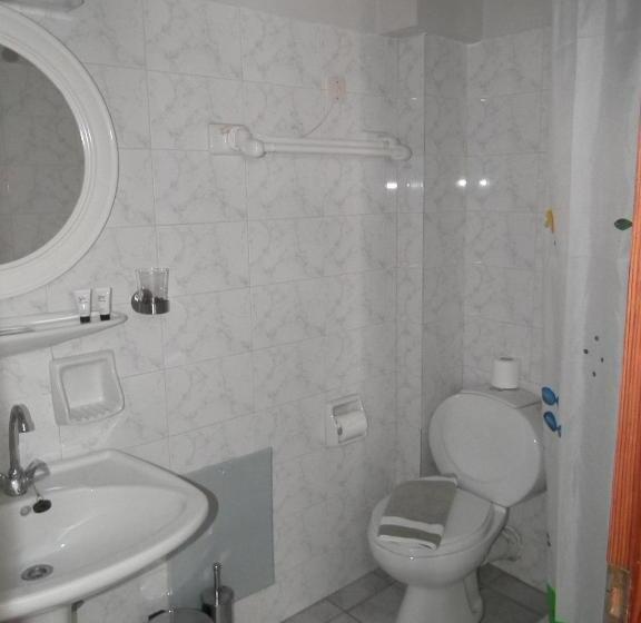 스탠다드 스튜디오, Anna Katerina Apartments