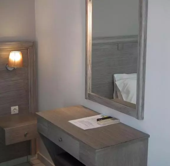اتاق اکونومی یک تخته, Anna Katerina Apartments