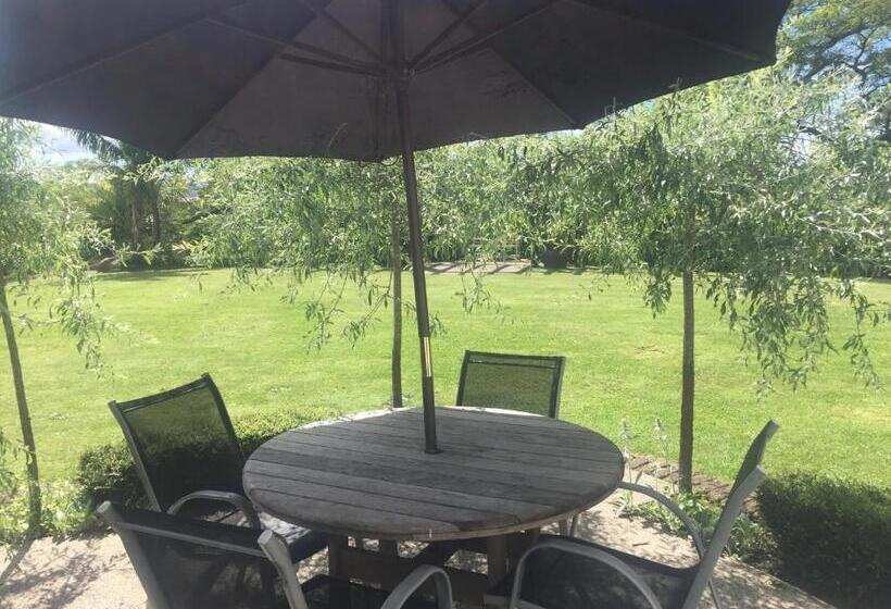 스위트, Cambridge Coach House