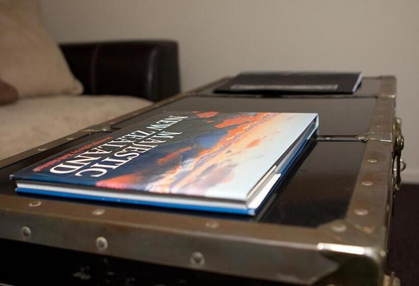 منزل غرفة نوم واحدة, Cambridge Coach House