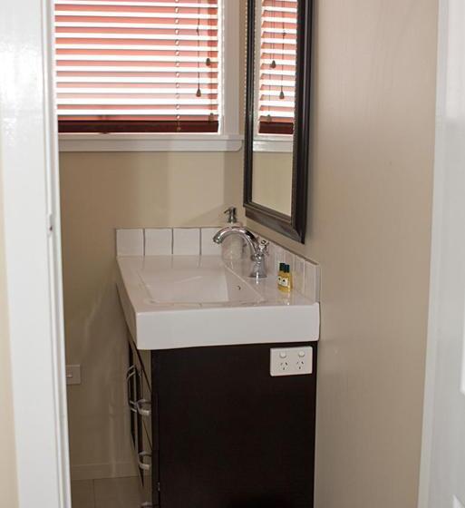 منزل غرفة نوم واحدة, Cambridge Coach House