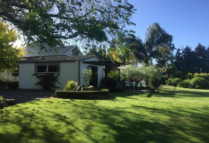 منزل غرفة نوم واحدة, Cambridge Coach House