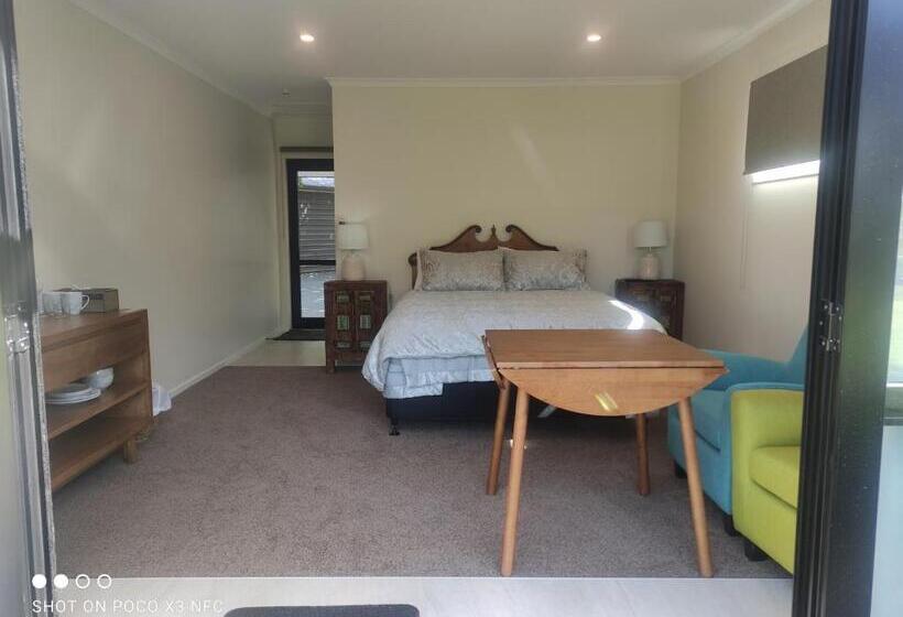 إستوديو قياسى, Cambridge Coach House