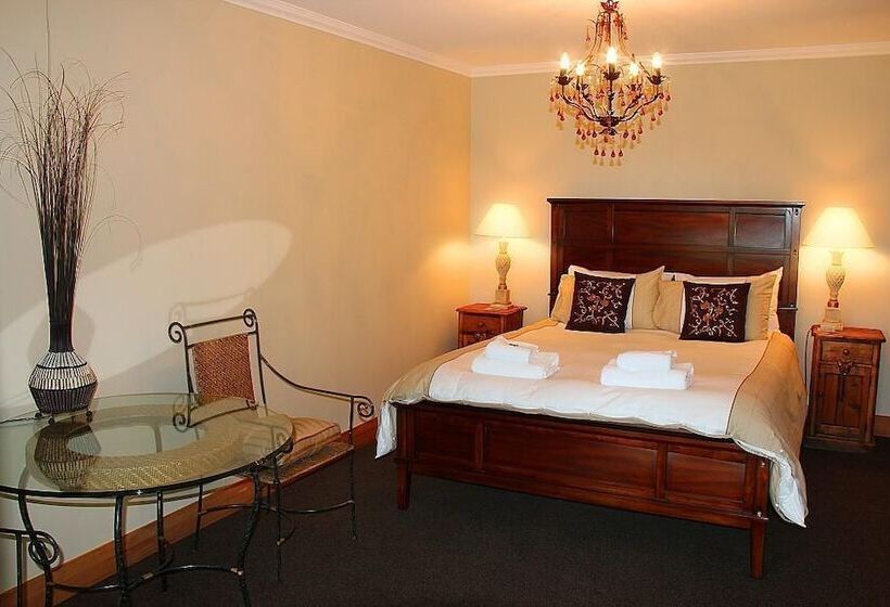 스위트, Cambridge Coach House