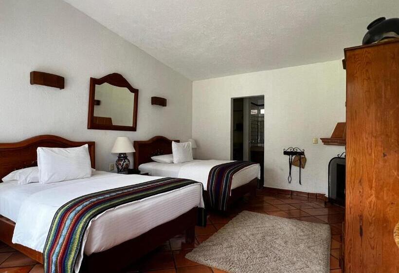 Standard Værelse 2 Dobbeltsenge, Casa Bugambilia, Un Pequeño Hotel En Tepoztlán