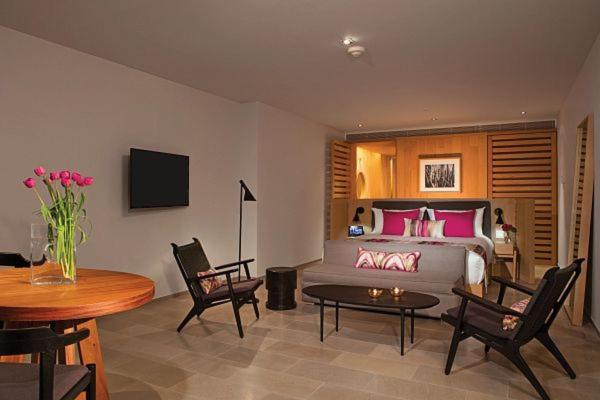 Suite King Size Bed, Breathless Cabo San Lucas   Adults Only