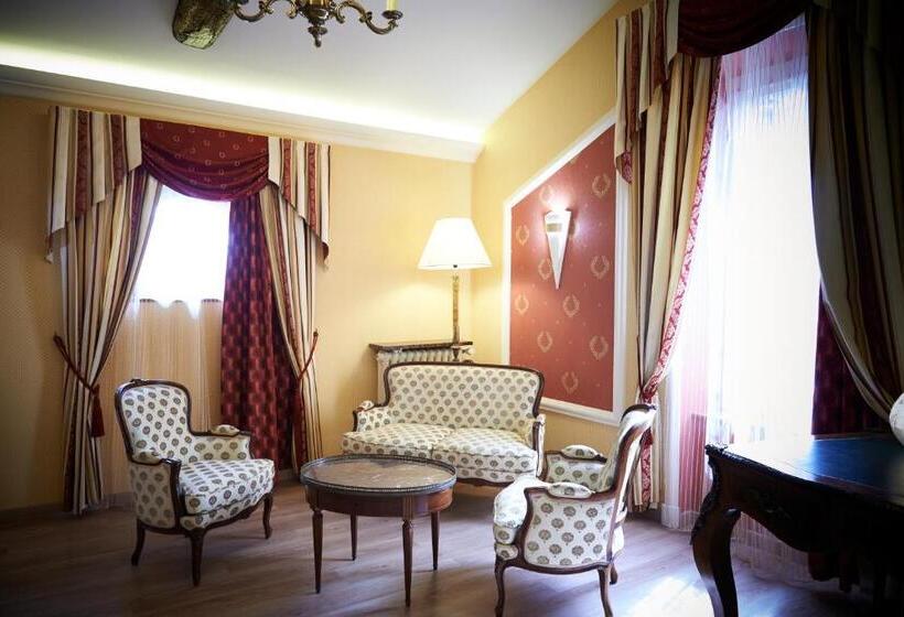 Президентский Люкс, Chateau De La Richerie
