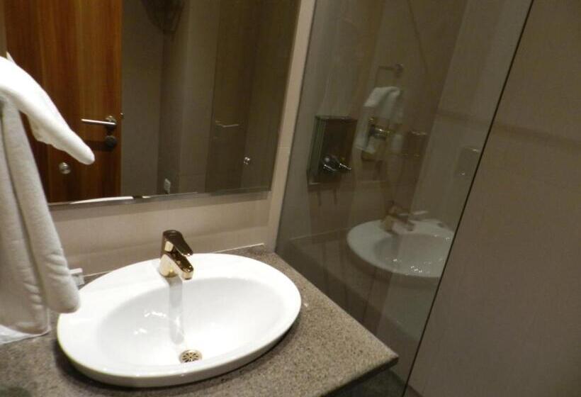 اتاق استاندارد با بالکن, Le Roi Udaipur