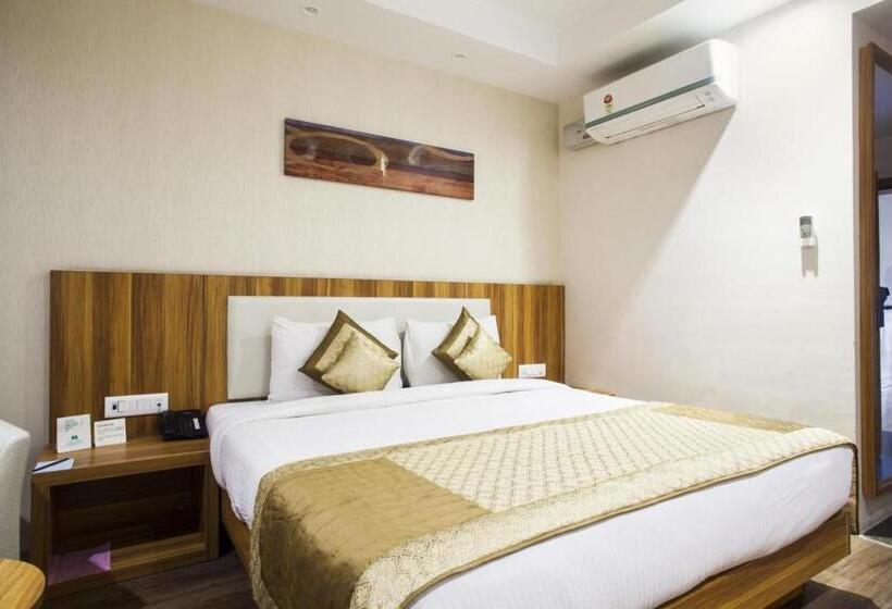 اتاق پرمیوم, Le Roi Udaipur