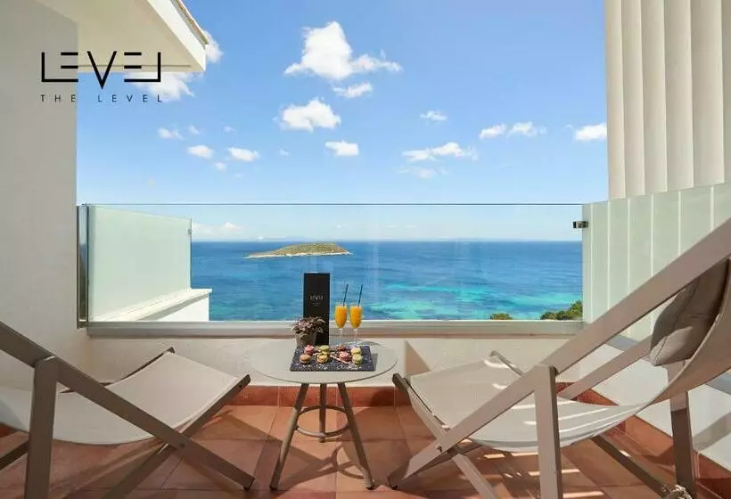 オーシャンビューのプレミアムルーム。, Meliá Calviá Beach