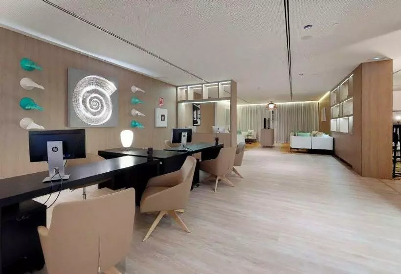オーシャンビューのプレミアムルーム。, Meliá Calviá Beach