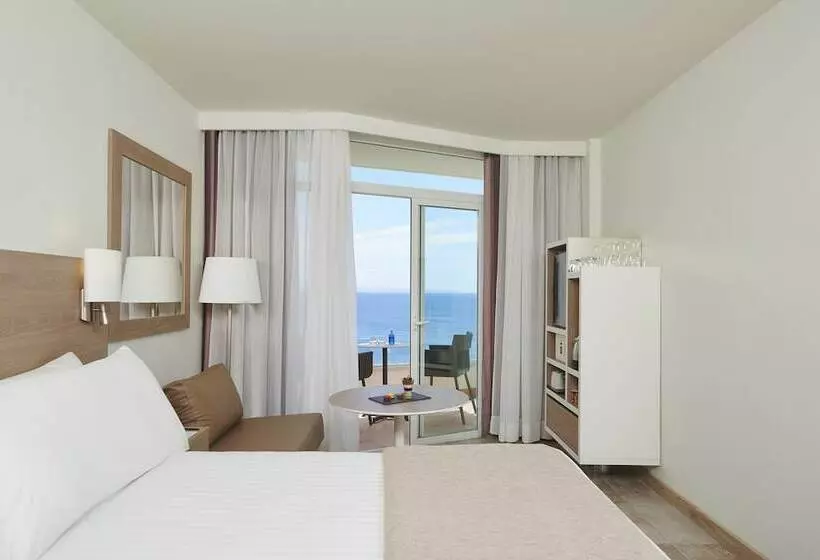 サイドオーシャンビュースタンダードルーム, Meliá Calviá Beach