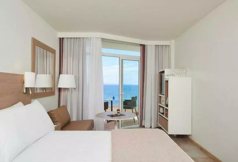 オーシャンビュースタンダードルーム, Meliá Calviá Beach