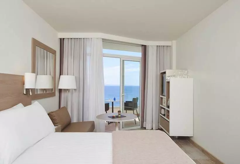 オーシャンビュースタンダードルーム, Meliá Calviá Beach
