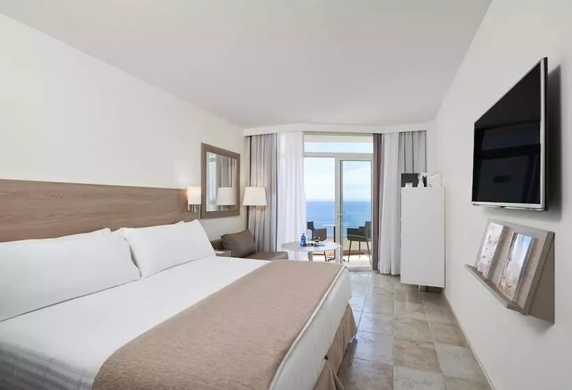 オーシャンビュースタンダードコネクティングルーム, Meliá Calviá Beach