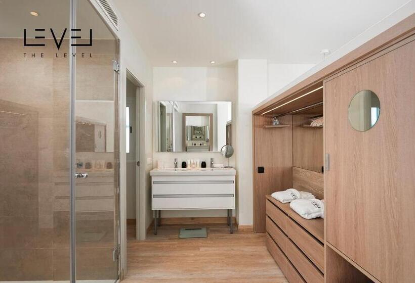 سوییت جونیور, Meliá Calviá Beach