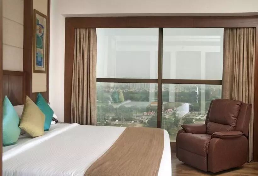 سوییت لوکس, Savoy Suites Greater Noida