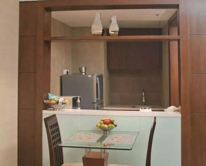 سوییت لوکس, Savoy Suites Greater Noida