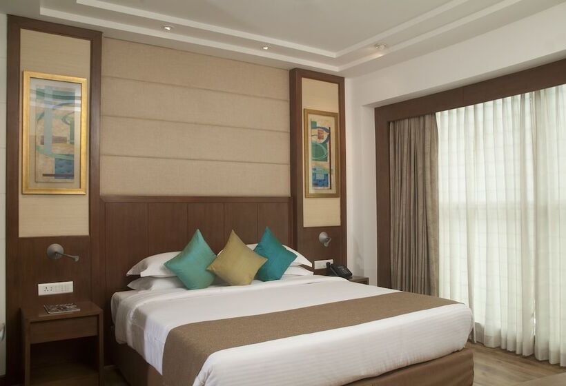 Люкс Повышенной Комфортности, Savoy Suitesgreater Noida