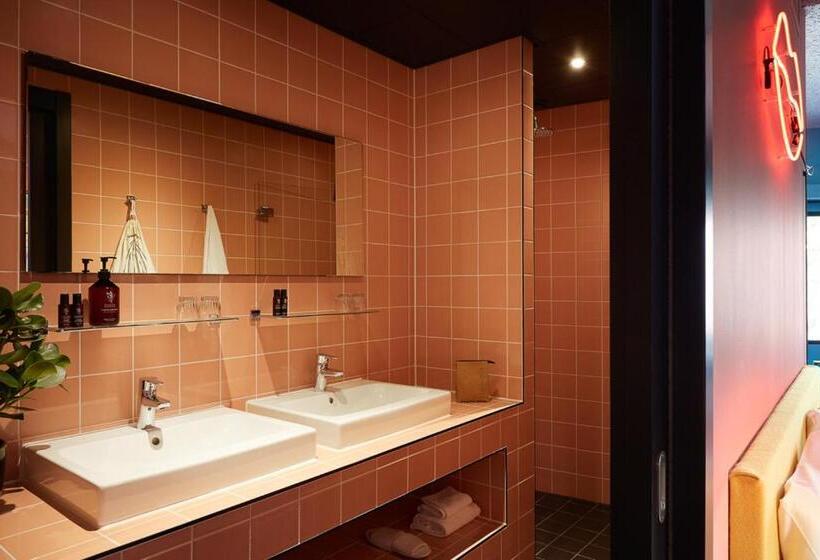 غرفة قياسية, The Social Hub Amsterdam City