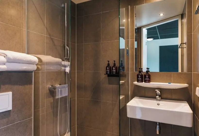 Standard Single Room, The Social Hub Amsterdam City