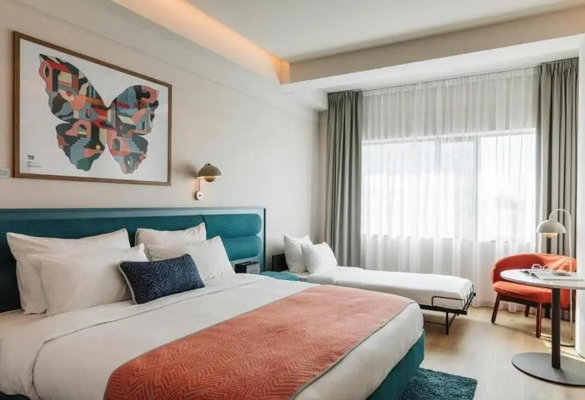 Deluxe Triple Room, The Social Hub Amsterdam City