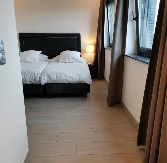 Апартаменты Deluxe 1 Спальня, Tower Hotel Aalst