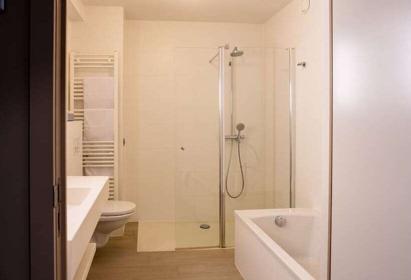 Номер Стандарт, Tower Hotel Aalst