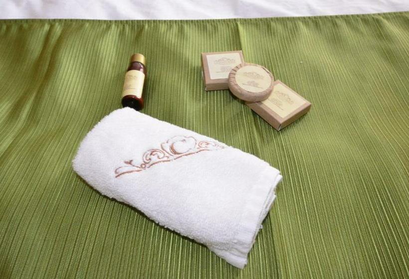 شقة غرفة واحدة, Suites La Concordia