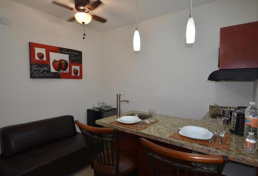 غرفة قياسية رباعية, Suites La Concordia