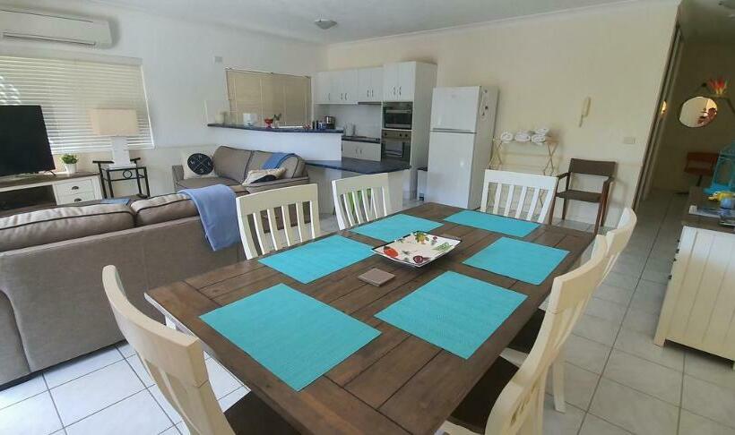 带1个卧室的带海景的公寓, The Beach Place