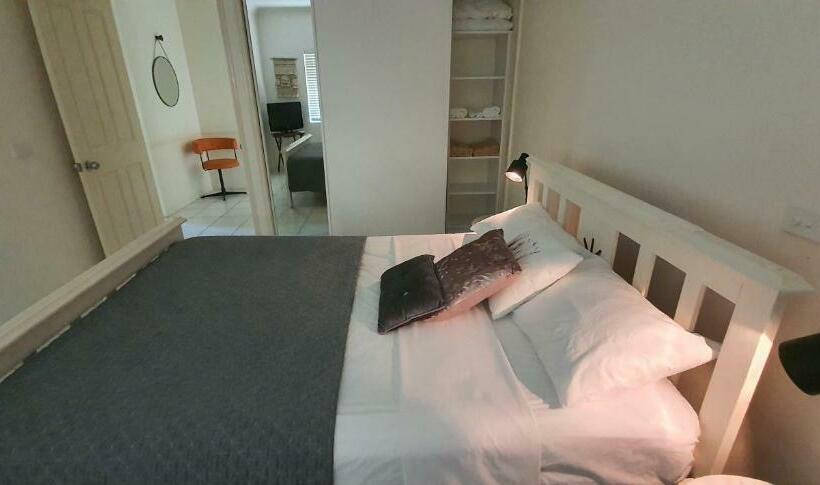 带1个卧室的带海景的公寓, The Beach Place