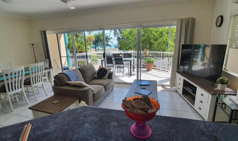 带1个卧室的带海景的公寓, The Beach Place