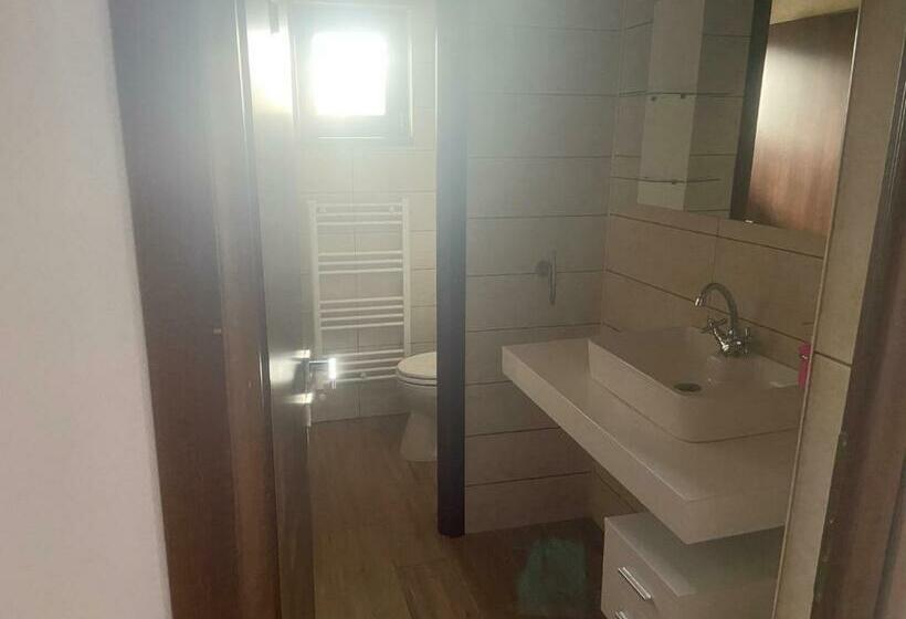 Семейный Номер, Pensiunea Maria