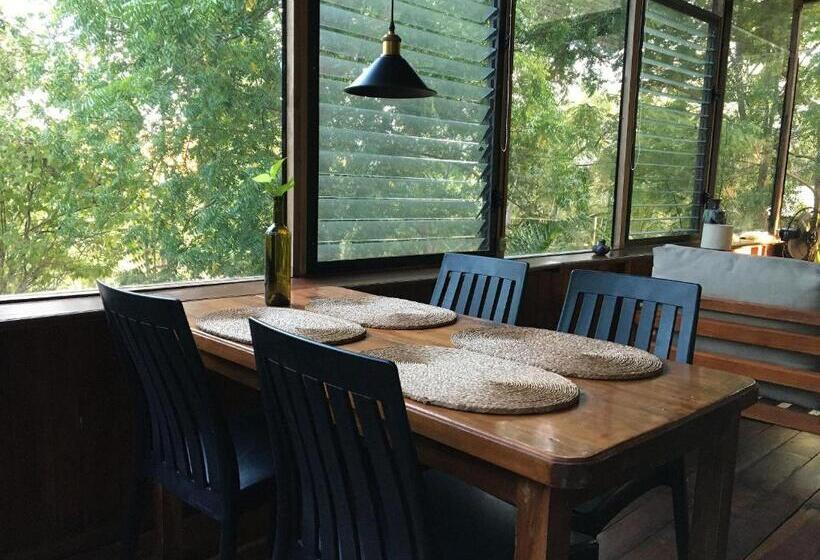 스탠다드 트리플 룸, Centro Sati Bungalow