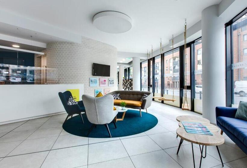 חדר סטנדרט, Yugo Explore Kavanagh Court