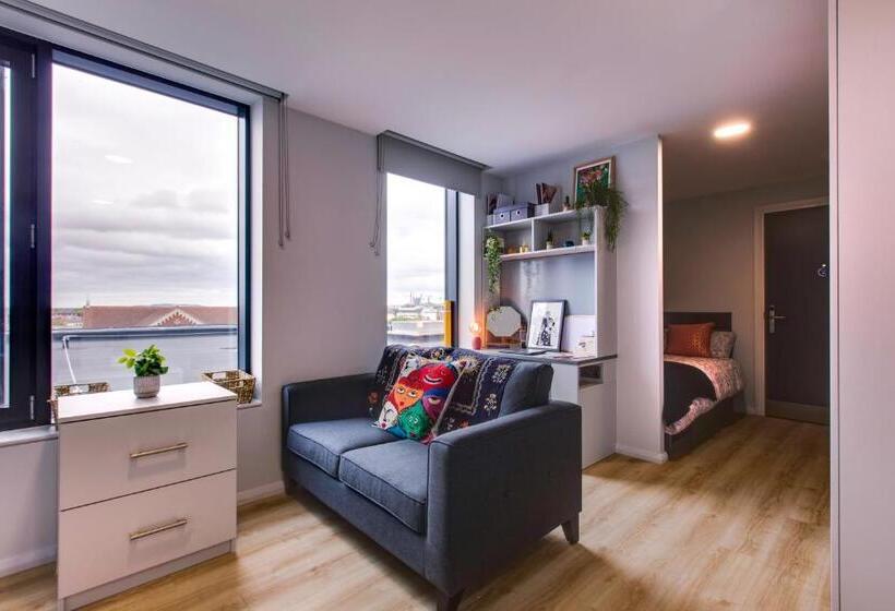 סטודיו דלוקס, Yugo Explore Kavanagh Court