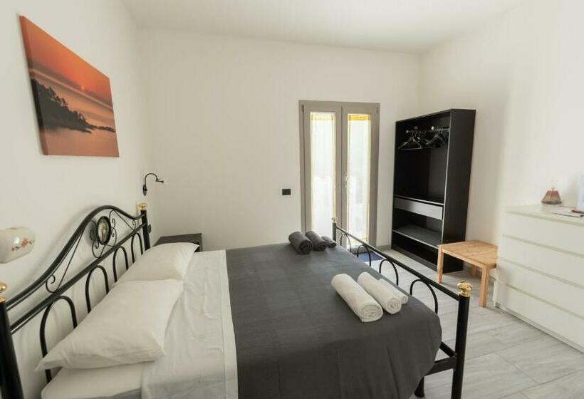 标准间, Giglio Marino