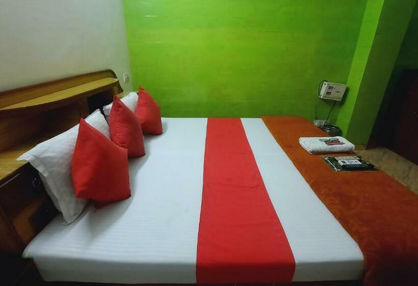 经济房, Holiday Inn Paradise