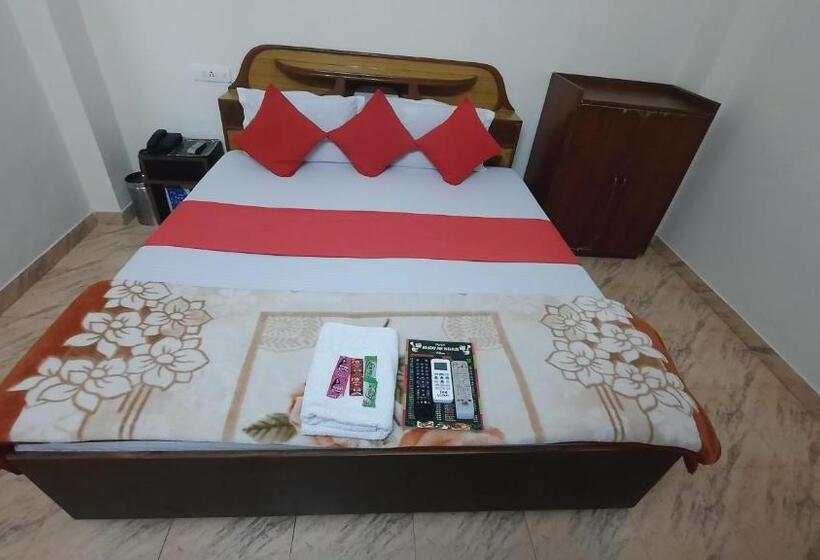 经济房, Holiday Inn Paradise