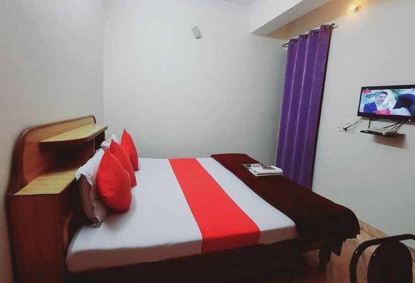 经济房, Holiday Inn Paradise