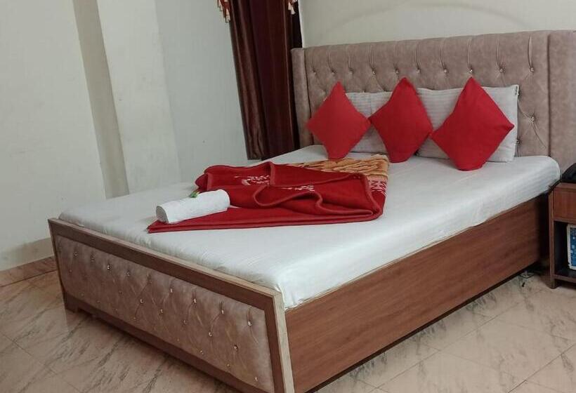 اتاق اکونومی, Holiday Inn Paradise