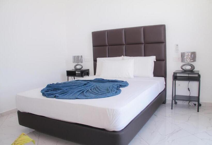 اتاق استاندارد با چشم‌انداز دریا, Por Do Sol